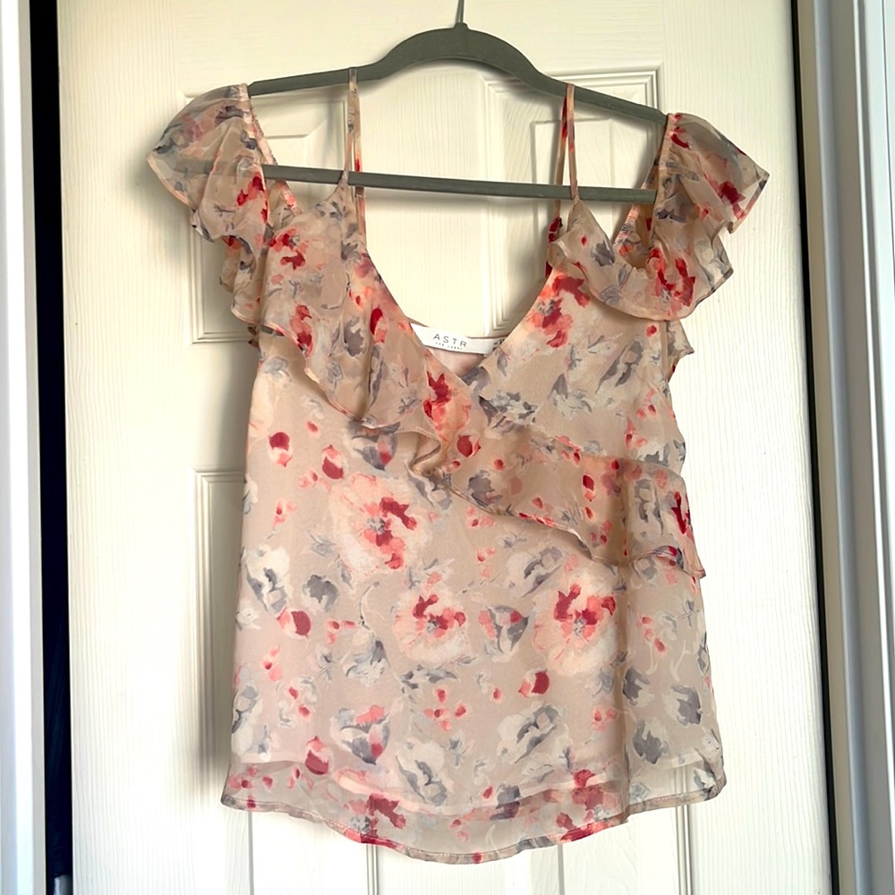 NWT ASTR The Label Floral Ruffle Off Shoulder Blouse with Straps Small